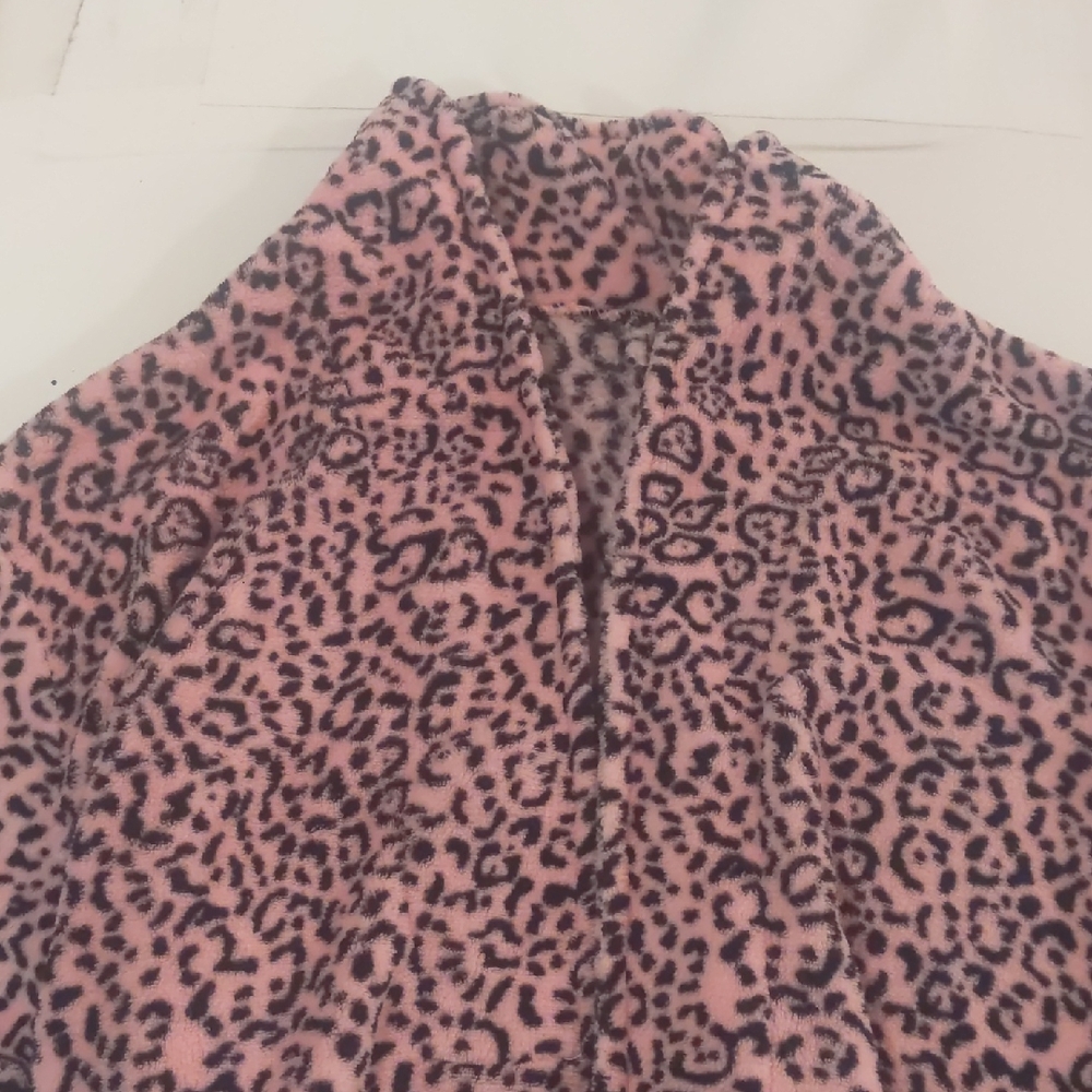 Ulta Beauty Pink and Black Fleece Robe